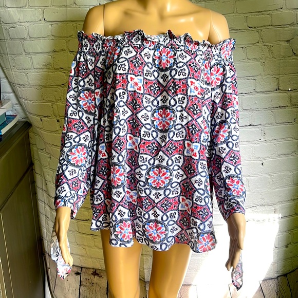 MICHAEL Michael Kors Tops - Michael Kors Red White & Blue Off-The-Shoulder Mosaic Print Top Size XL